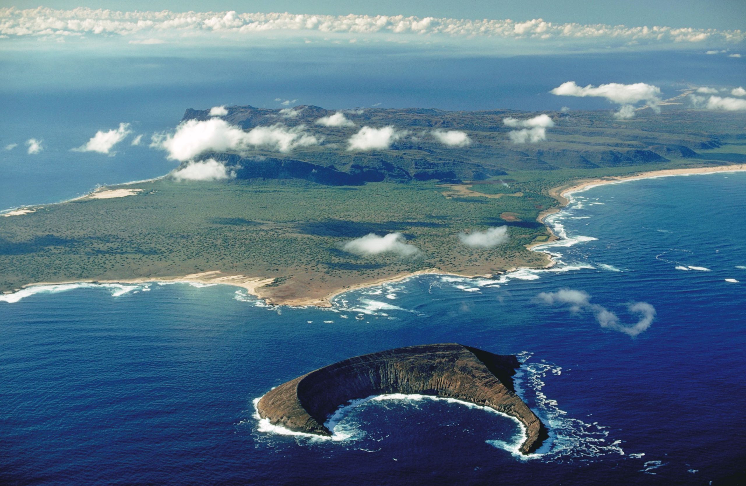 why are tourists not allowed to visit niihau